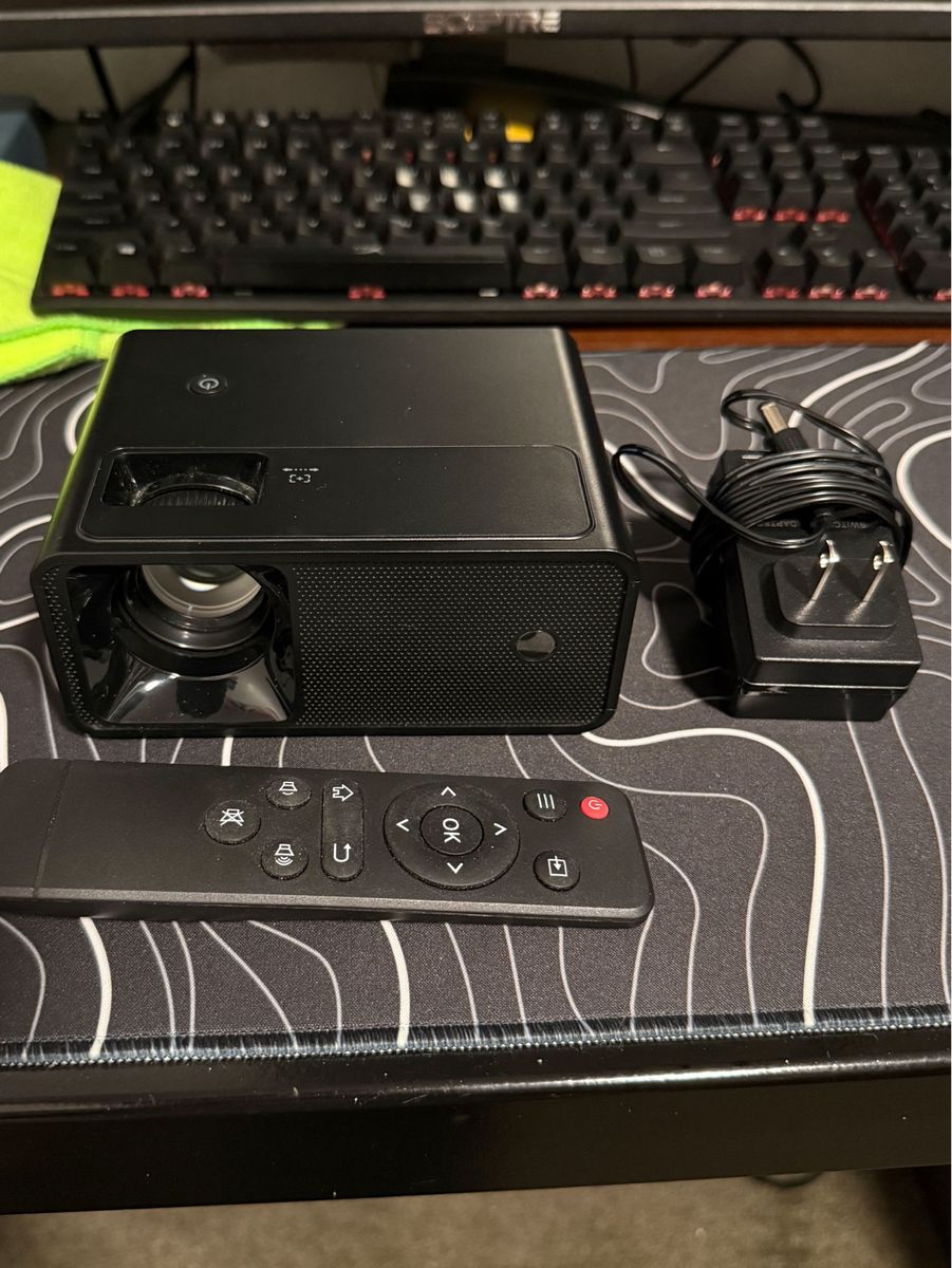 Mini Projector (Like New)