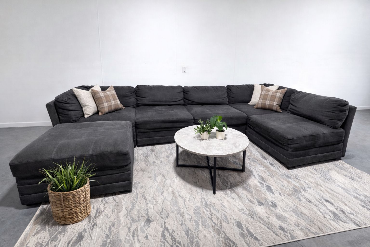 THOMASVILLE 6PC MODULAR SECTIONAL - FREE DELIVERY