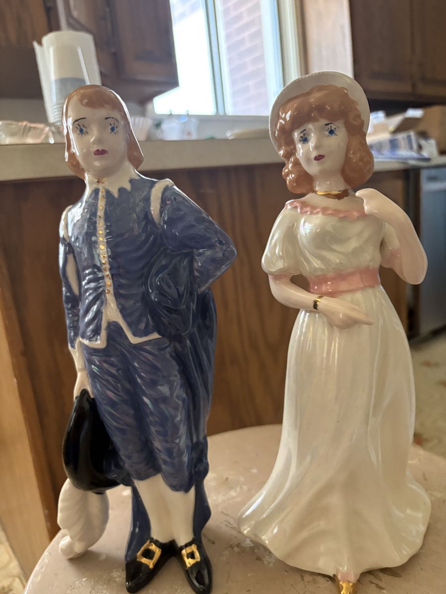 Pinkie and Blue Boy figurines