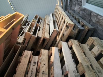 Pallets for free