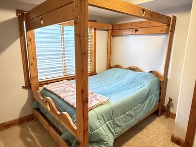 Pine wood canopy double bed