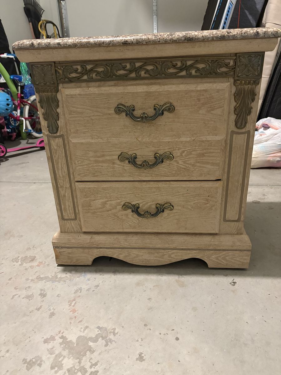 Traditional Light Wood 3-Drawer Nightstand with Faux Marble Top