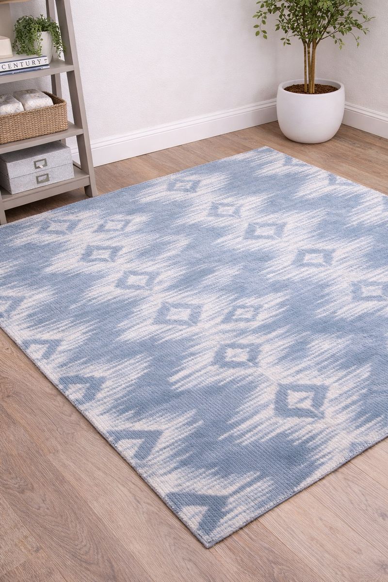 5x8 Blue & Beige Area Rug (Granada Style)