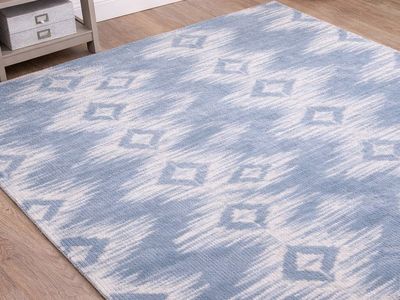 5x8 Blue & Beige Area Rug (Granada Style)