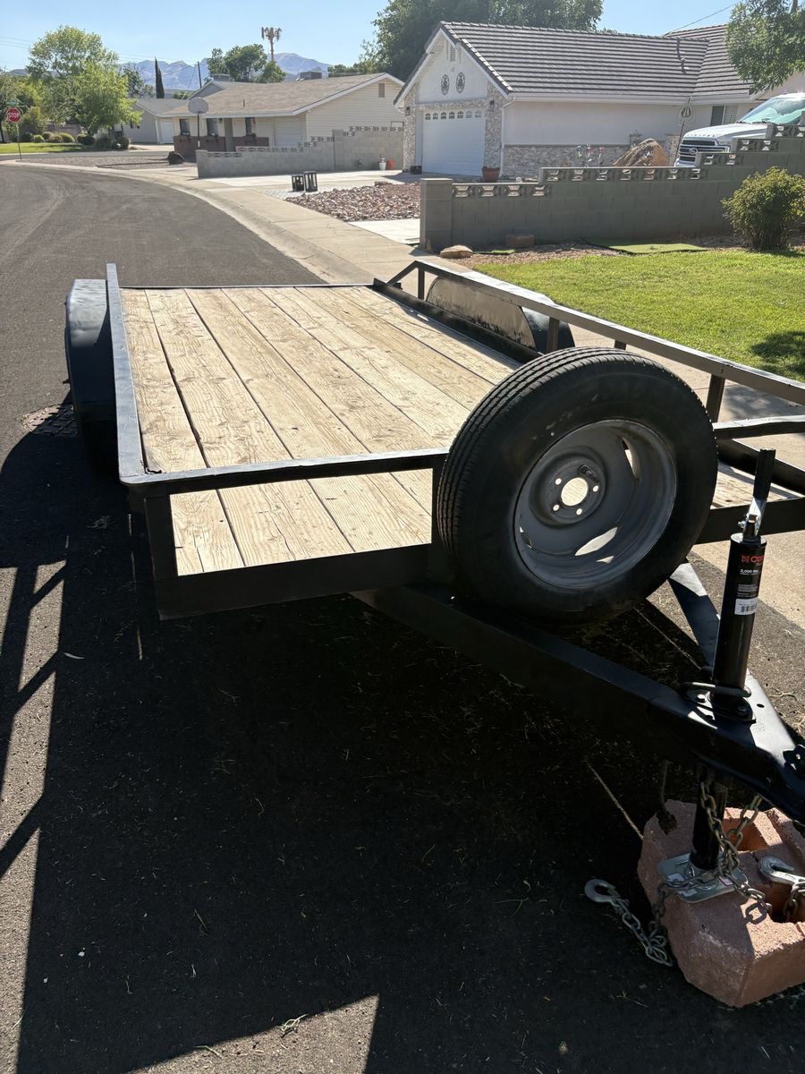 Main image 6