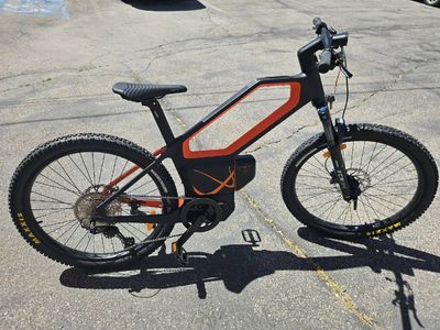 Async "H7" E-Bike, Mid-Drive, Black