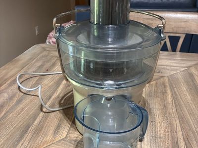 Breville Fruit and Vegetable Juicer