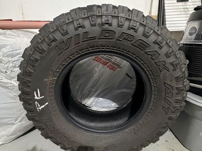 Falken Wildpeak M/T Tire LT285/70R17