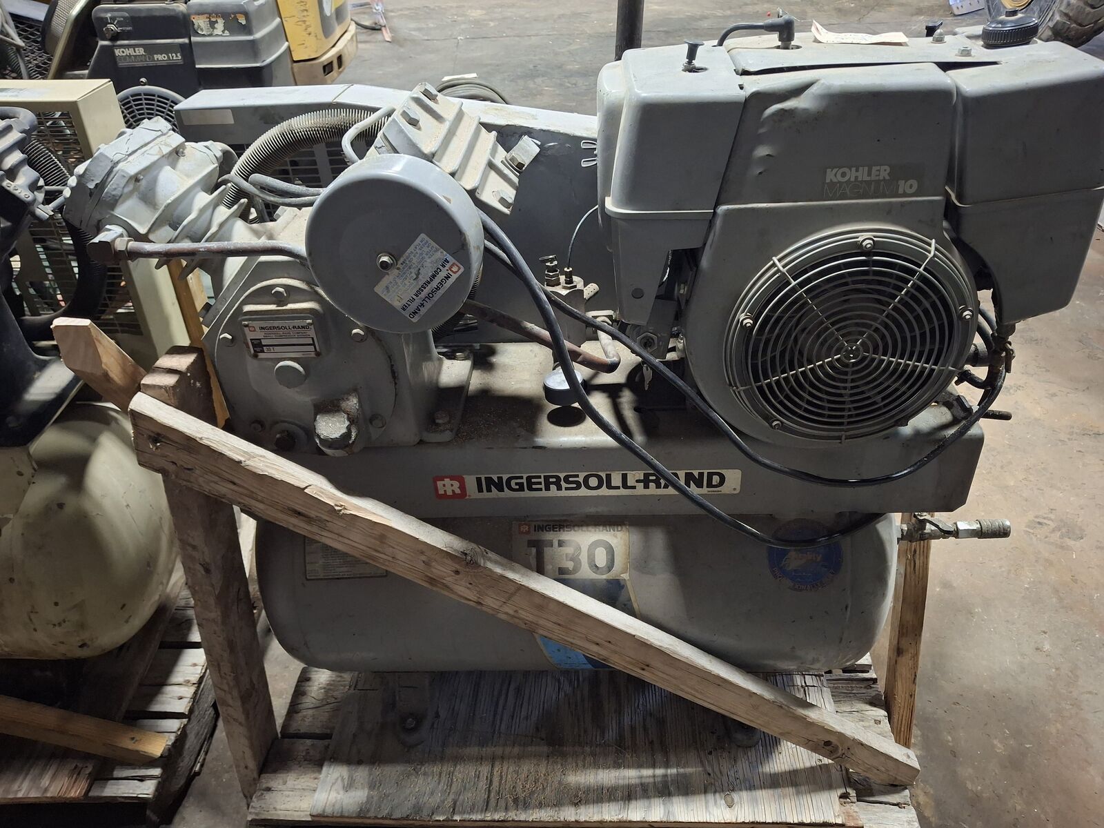 Air compressor