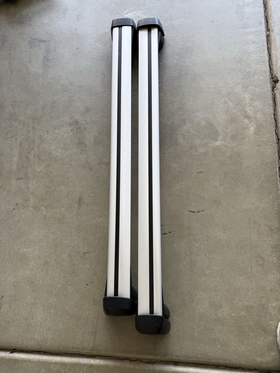Used 2023 bmw x-3   OEM roof racks