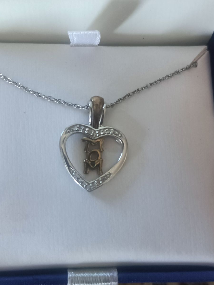 MOM .05 CT diamond pendant/ Necklace