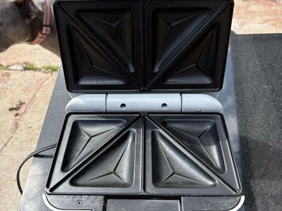 Toastmaster Snackster Sandwich Maker