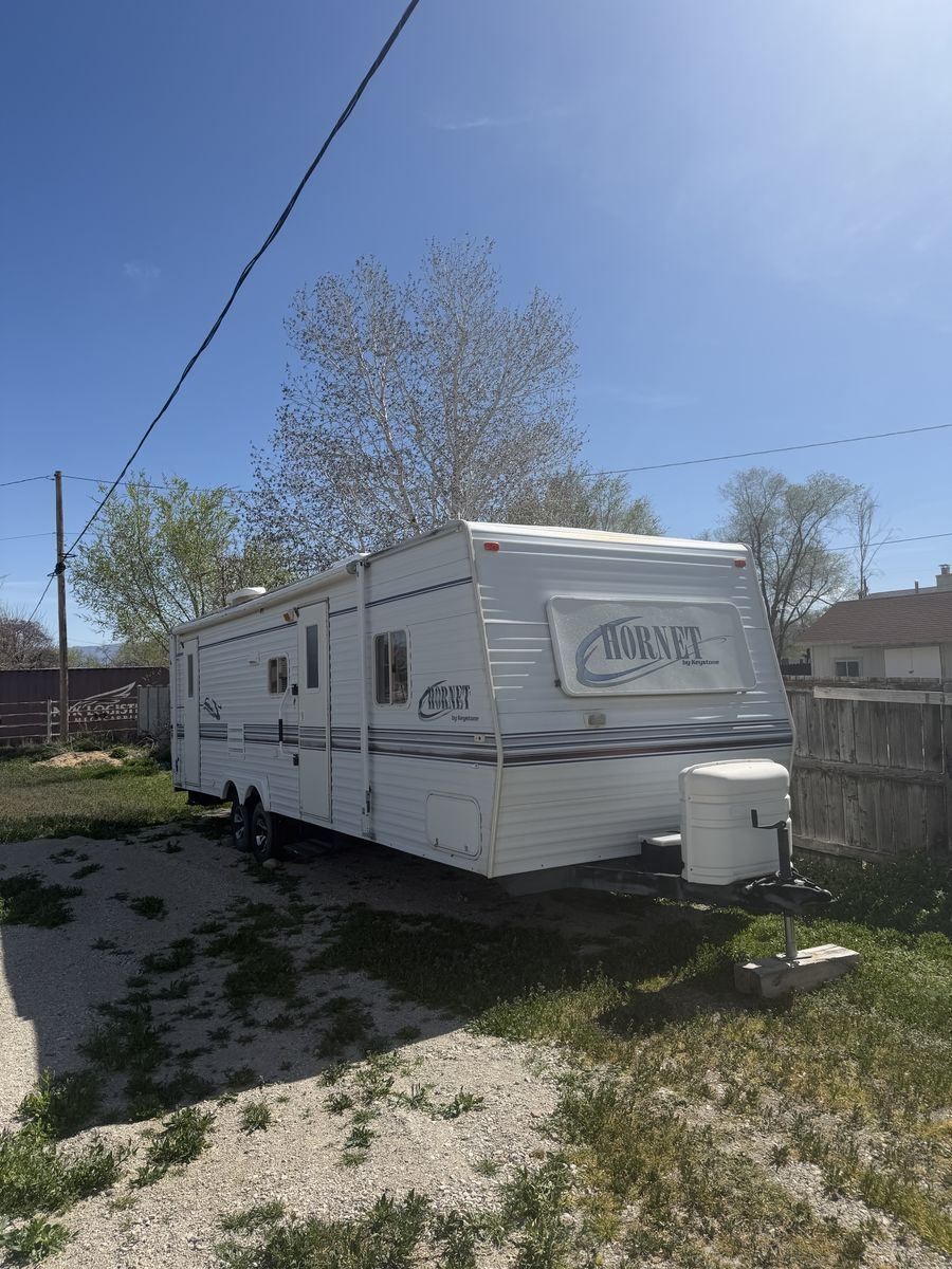 2002 Keystone Hornet