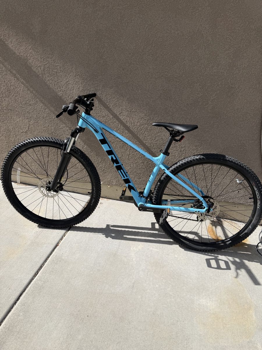 Trek Marlin 5 Mountain Bike - Light Blue, Hardtail, Shimano Components