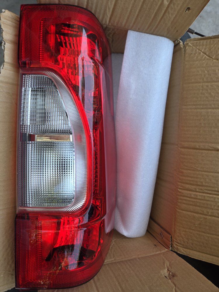 New 2020-22 Ford F250 F350 Taillight for Driver Side - Left Side. Ford Suoer Duty