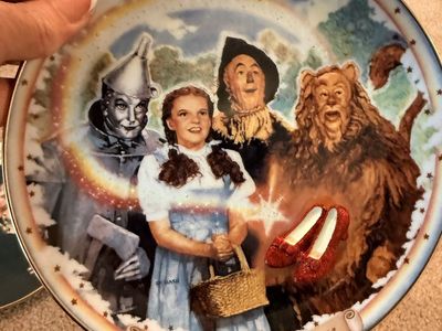 Bradford Exchange Wizard of Oz "There's No Place Like Home" Collector Plate by Michael Dudash