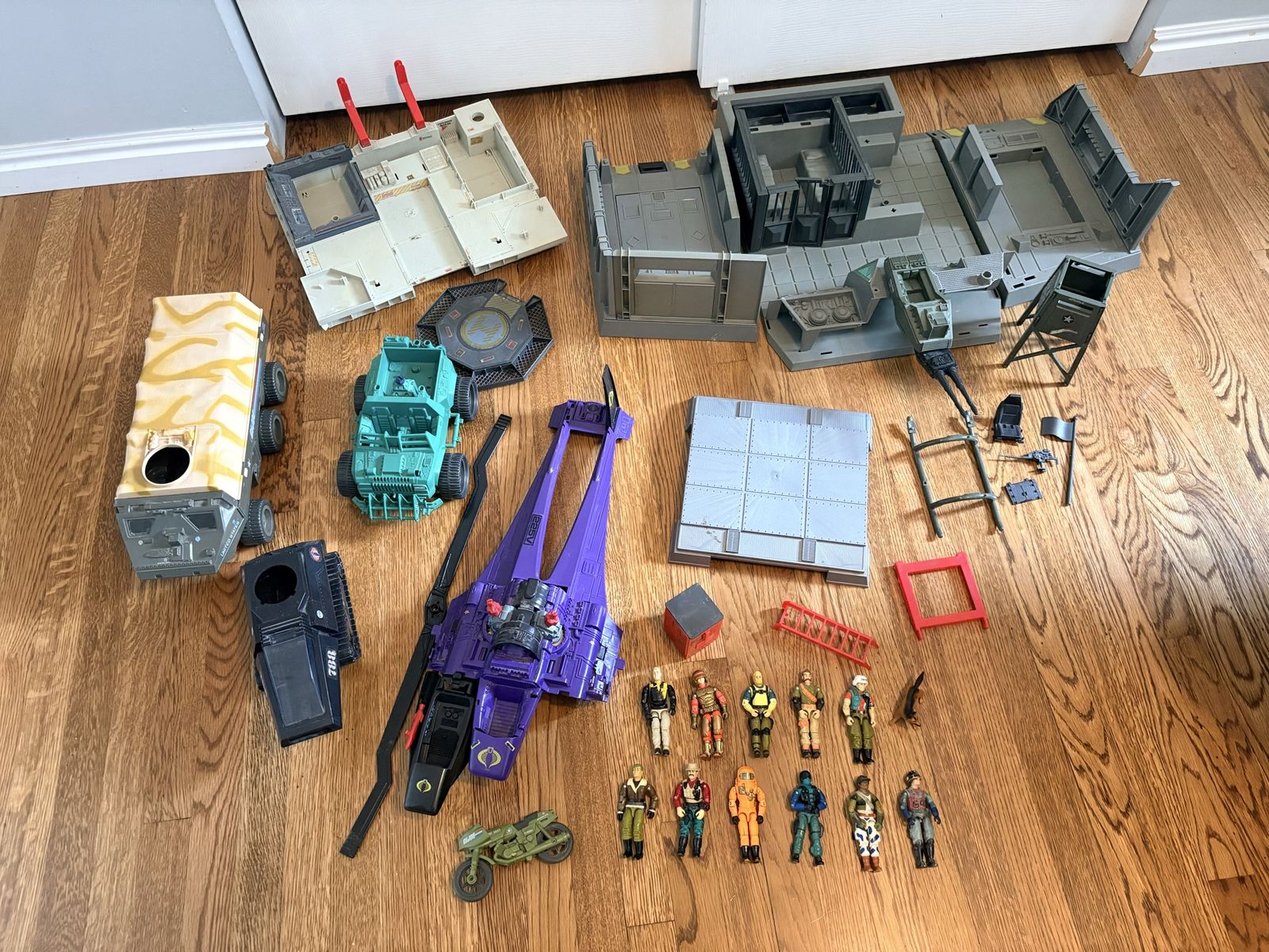 Vintage 1980-90s G.I. Joe Figures, Vehicles, and Based Lot!