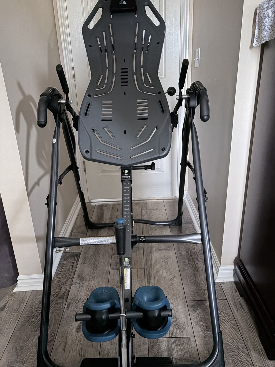 Teeter Inversion Table