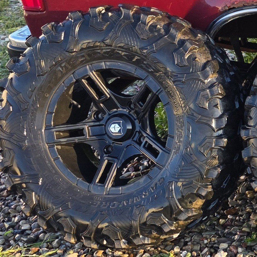 31x10x15 Tires and Polaris Wheels
