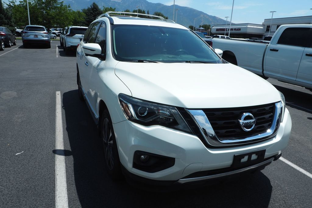 2019 Nissan Pathfinder Platinum