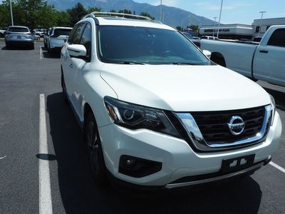 2019 Nissan Pathfinder Platinum