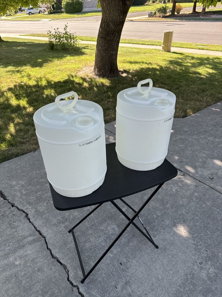2 Very Clean Water Storage Tanks, 5 Gallons Each