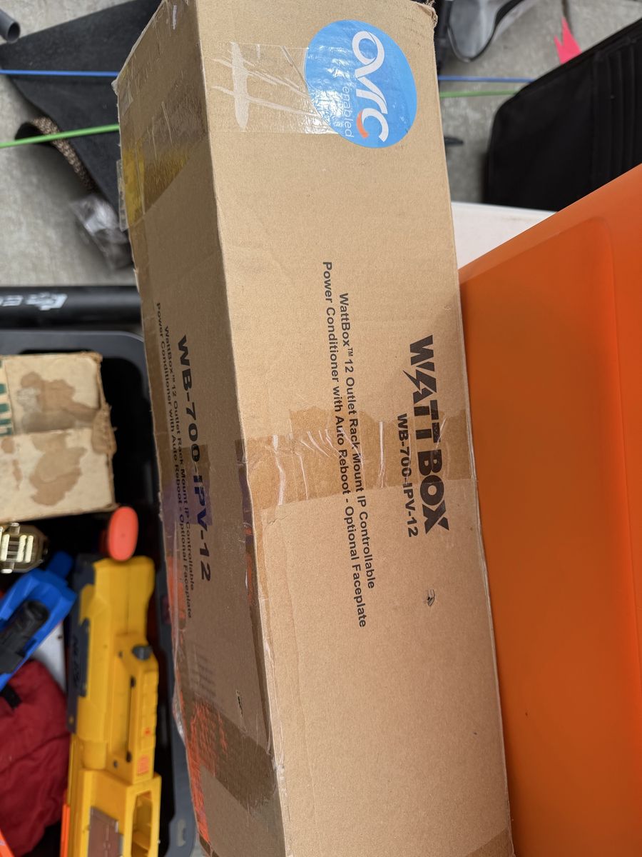 WattBox WB-700-IPV-12