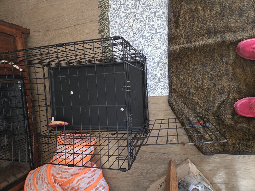 Medium Portable Dog Cage