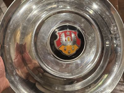 Vintage Oldsmobile hubcap 1950-60s