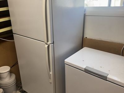 17.6 Cu. Ft. Top-Freezer Refrigerator