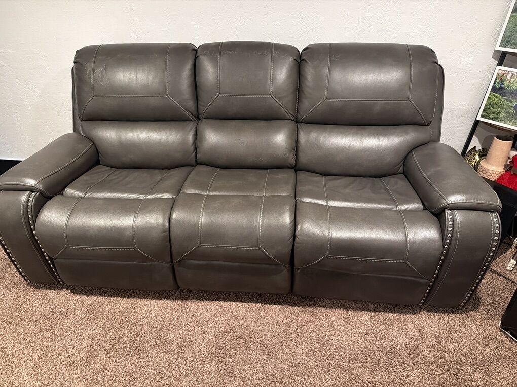 RC Willey 3 Seat Recliners