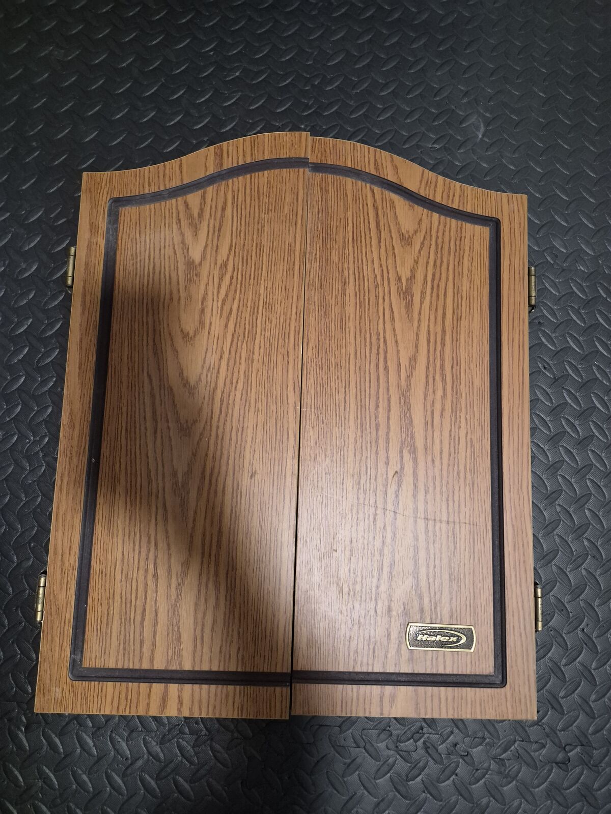 Halex Multiple Player Electronic Dartboard w/ Wood Cabinet Great Condition