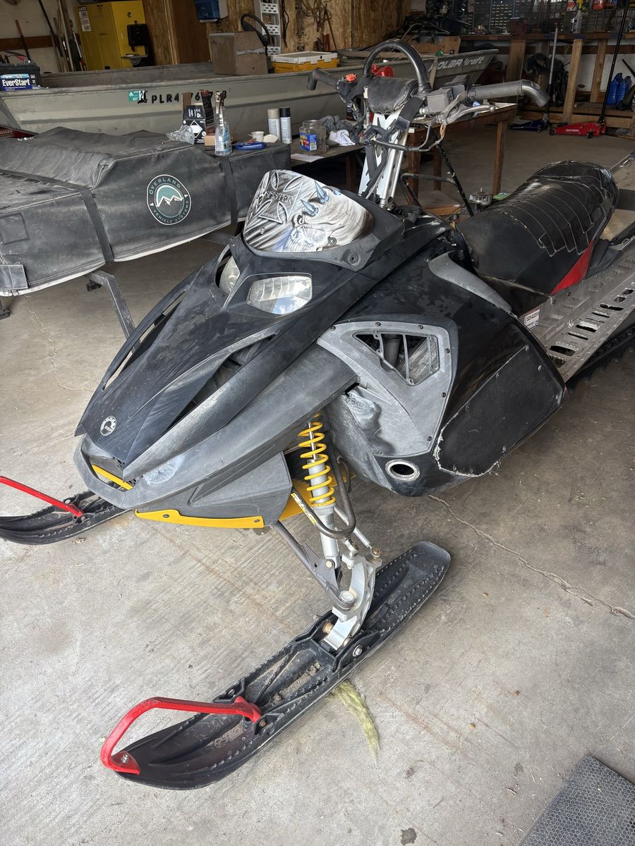 Main image 3