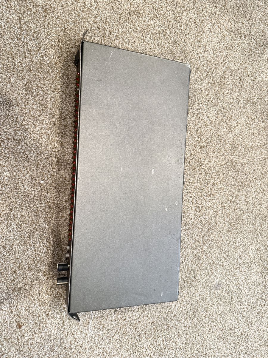 Main image 3