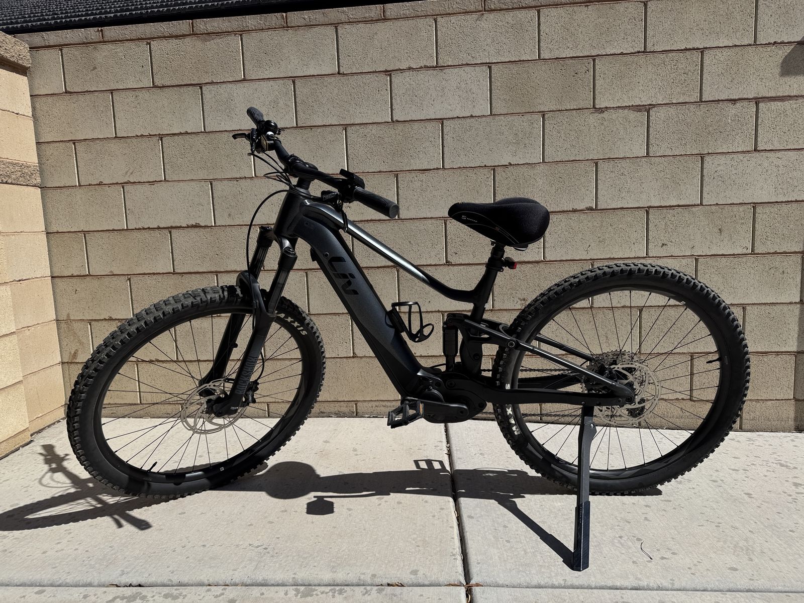 Liv Embolden (Giant Stance) E+ Pro eMTB Like New