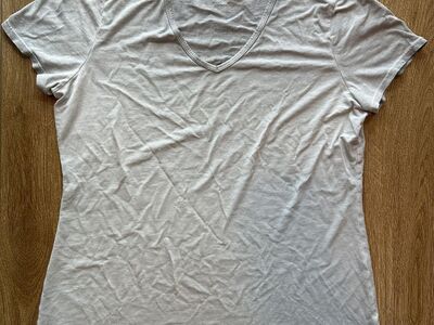 Size Medium Grey T-Shirt