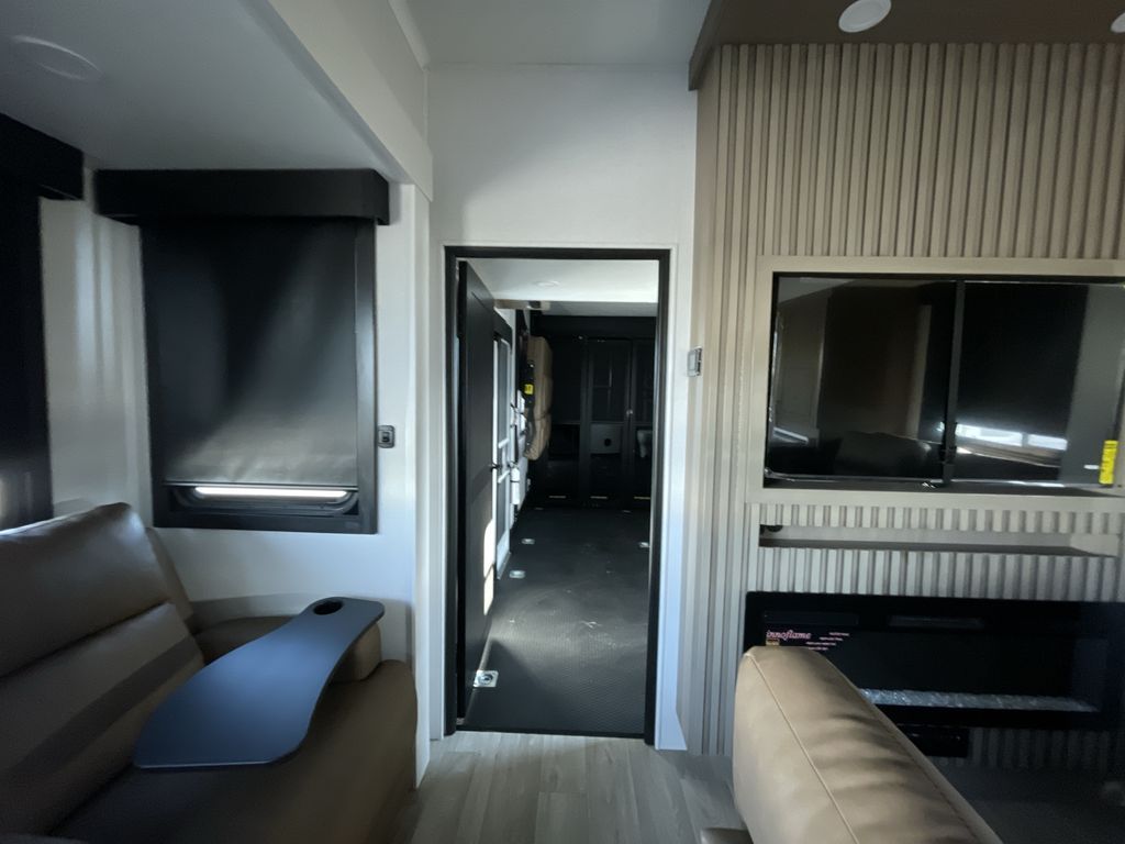 Main image 34