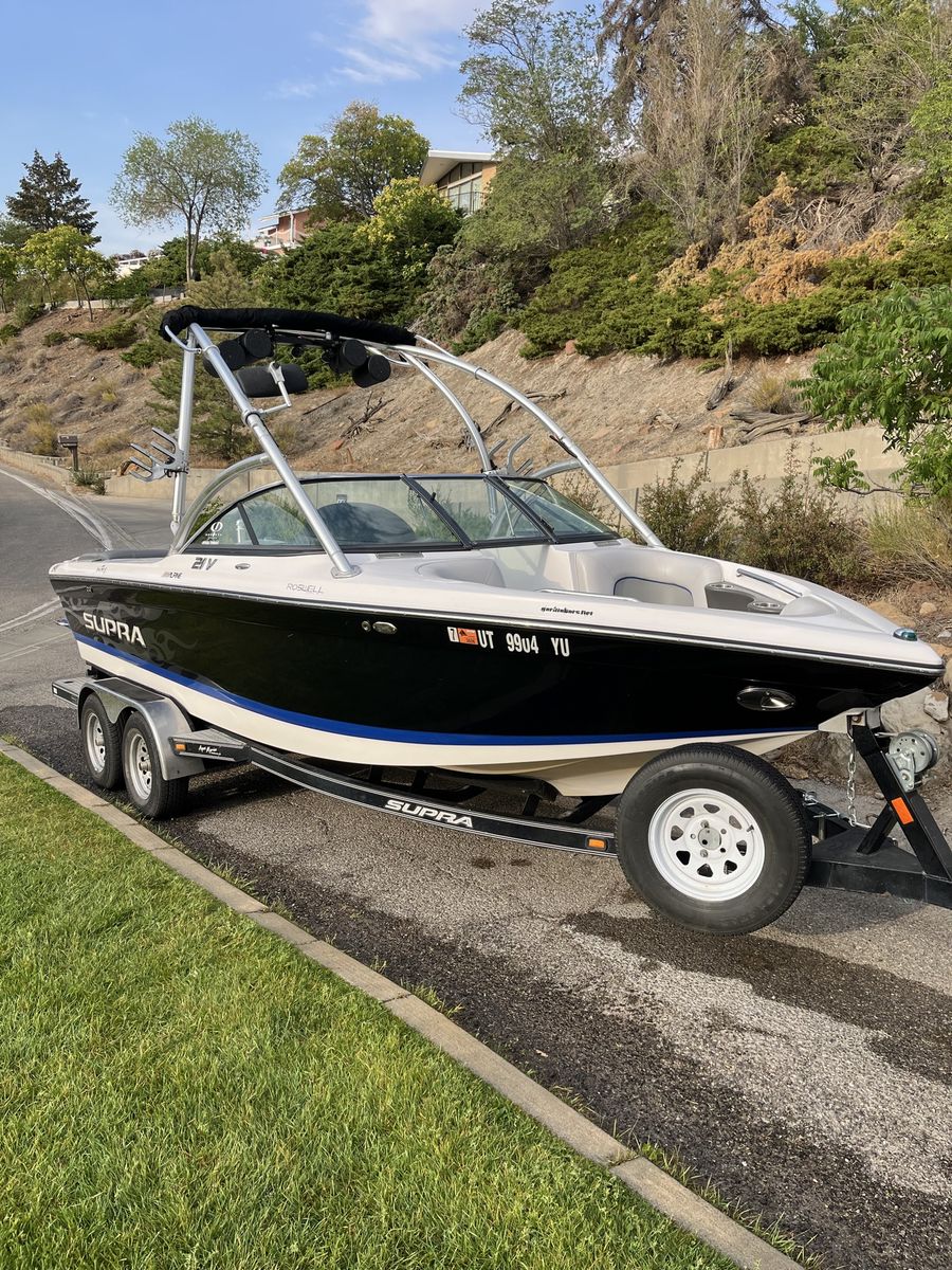 Supra 21V Ski and Wakeboard Boat with Tower and Trailer