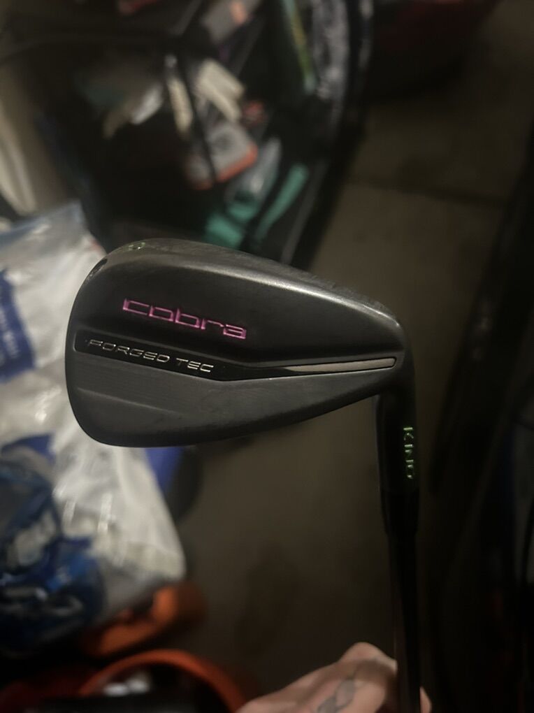 Cobra King Tech 2023 Black