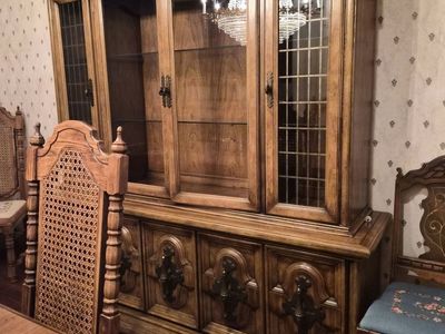 Beautiful solid wood Hutch