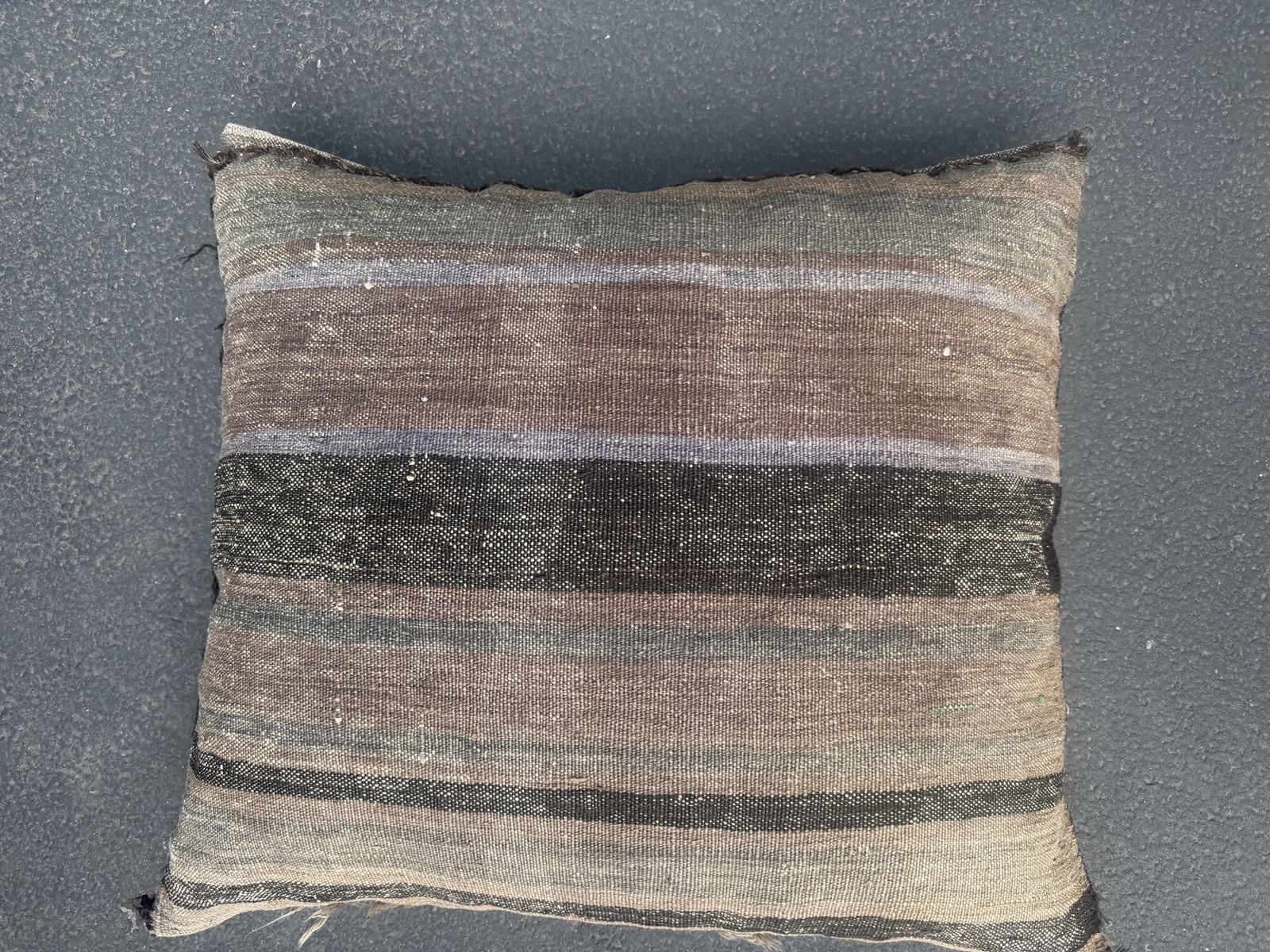 Main image 8