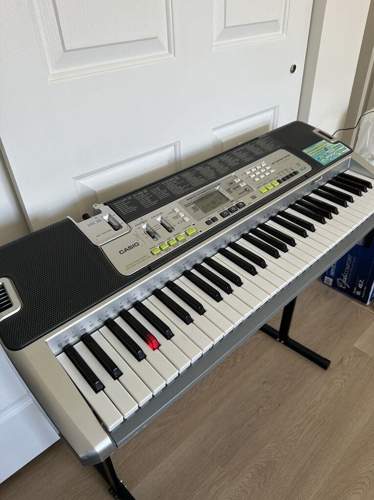 Fun Casio Key Lighting On / Off Piano - Beginner