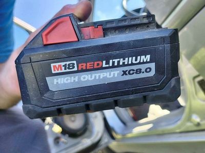 Milwaukee M18 LITHIUM BATTERY with charger