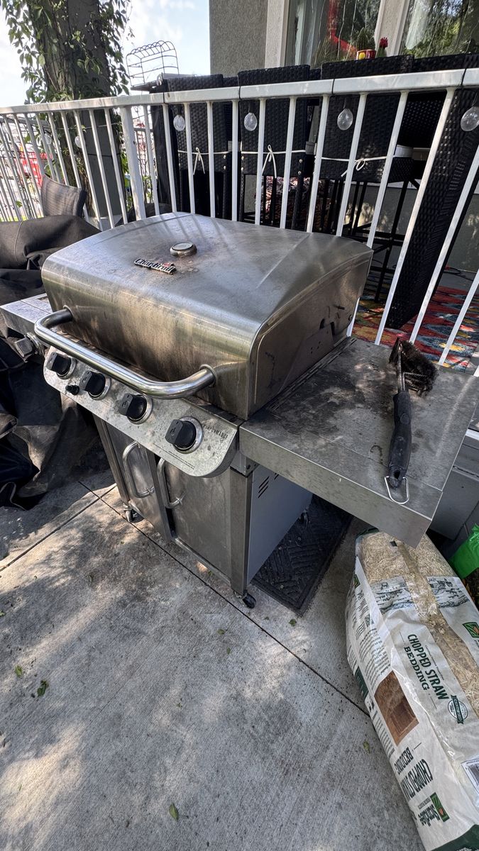 $10 Gas Grill! Works great!!
