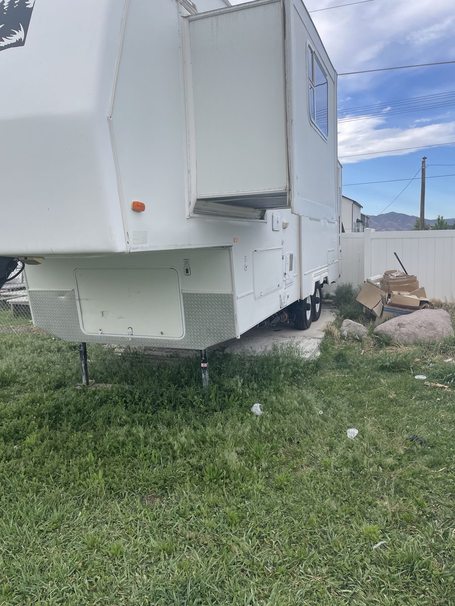 2002 5th wheel