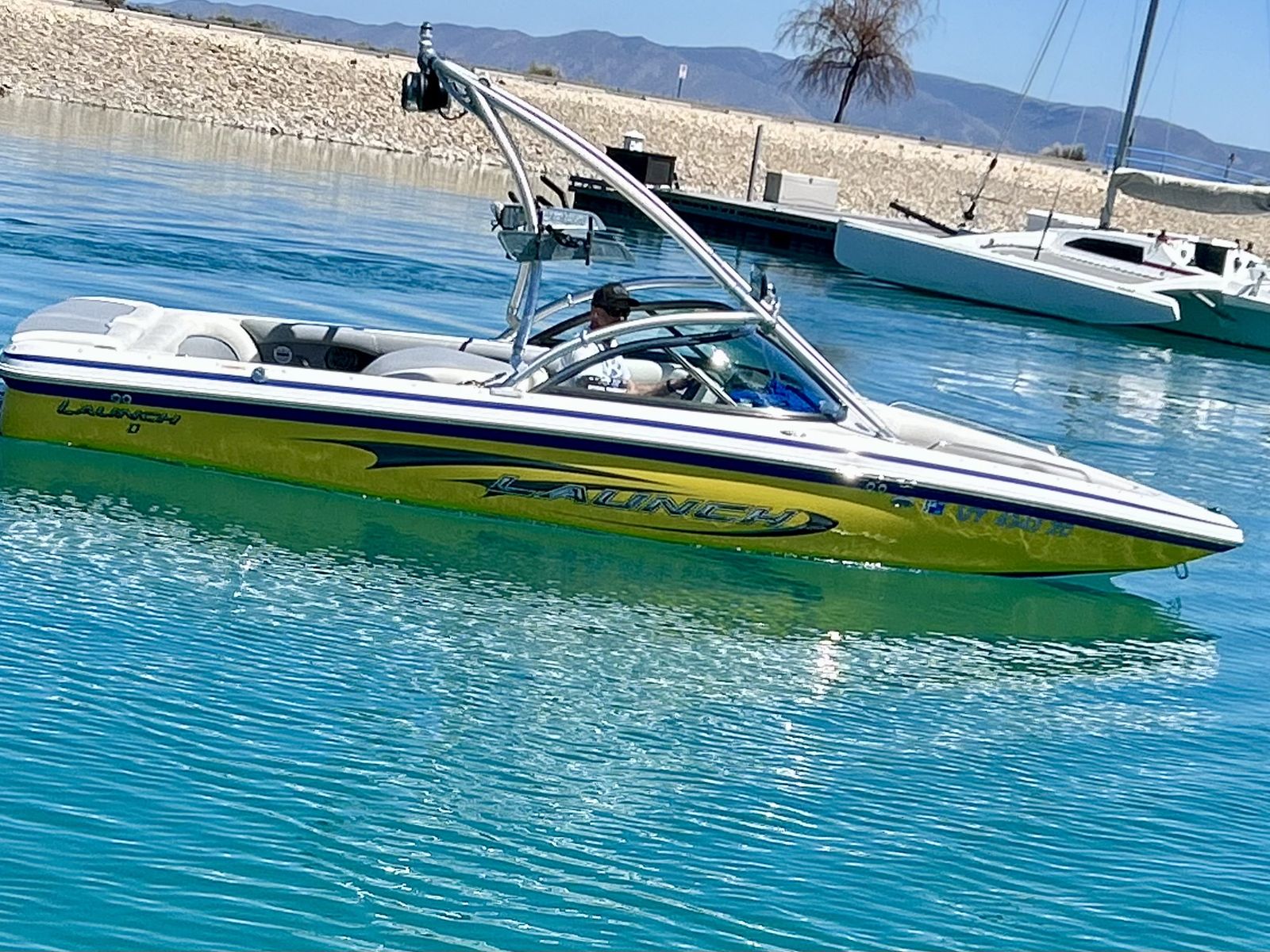Super Clean 2006 Supra Launch 21 wake Boat..