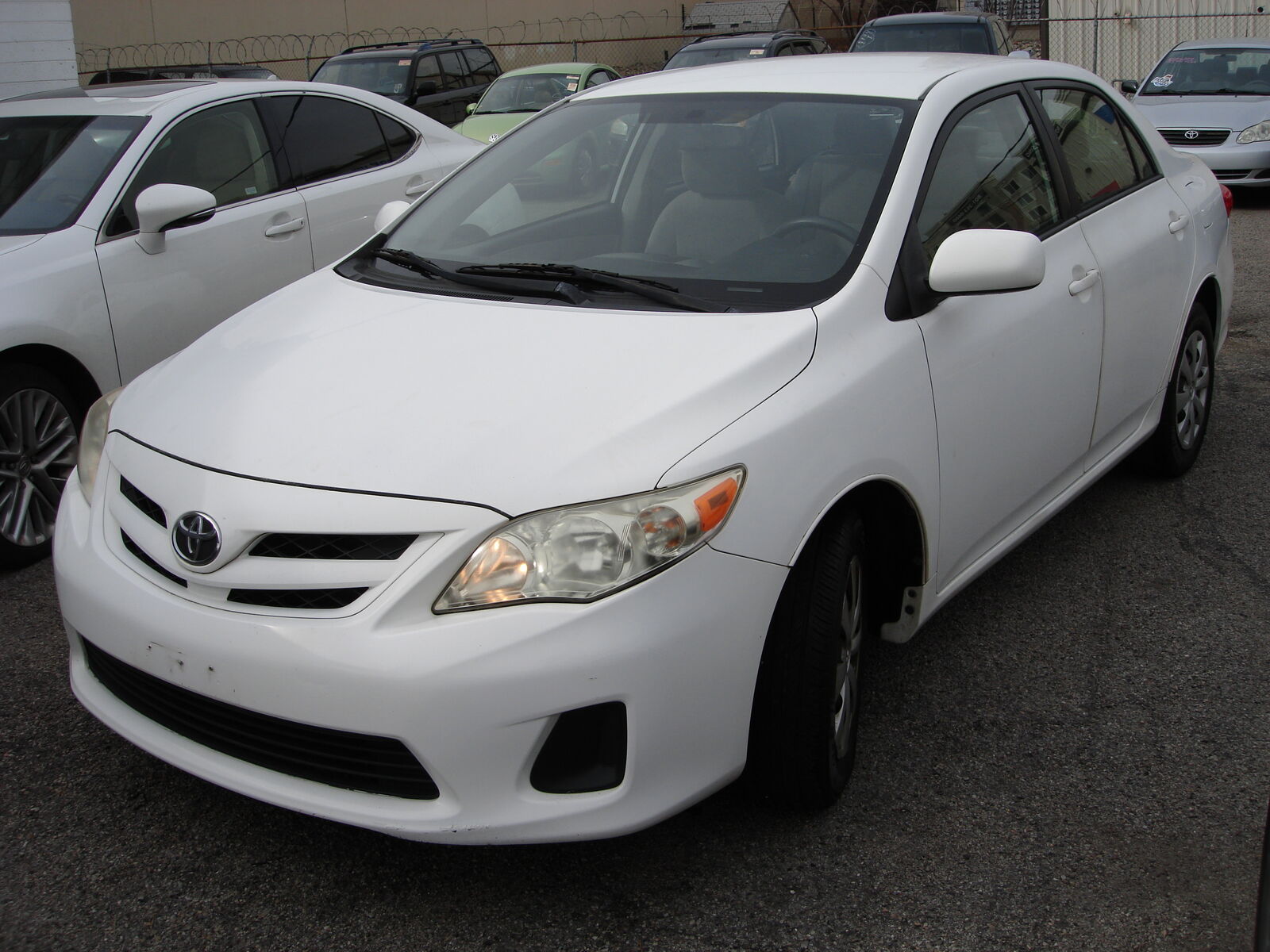 2011 TOYOTA COROLLA LE