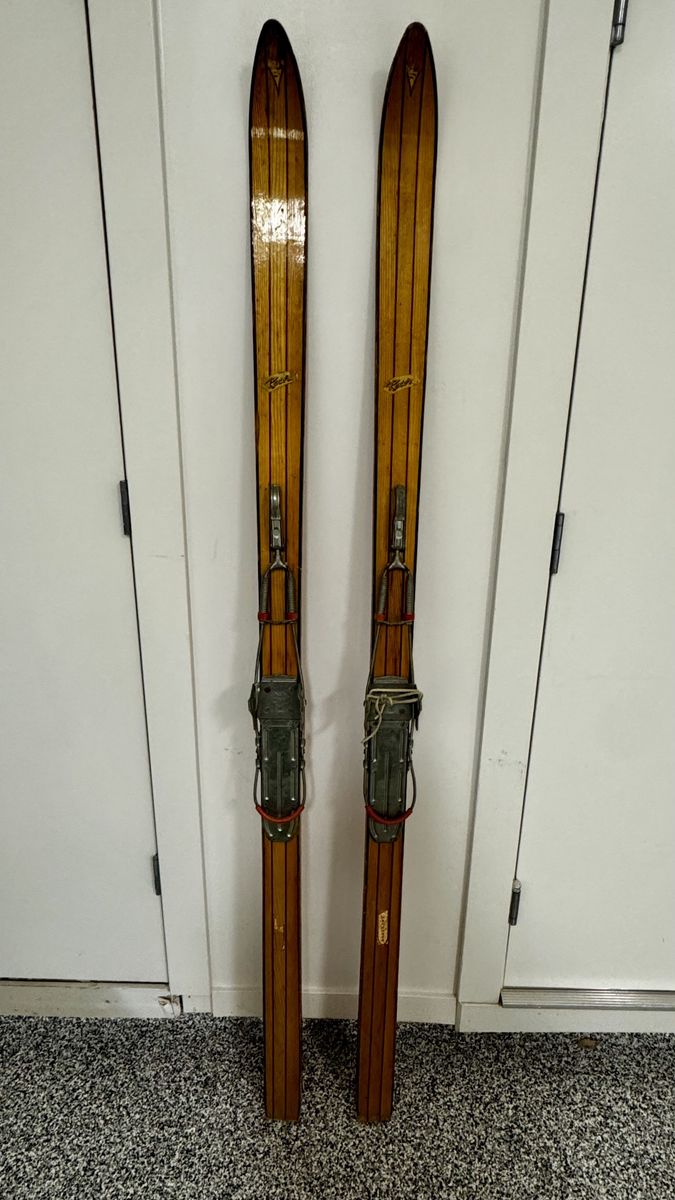 Vintage (1940-50’s) handmade skis