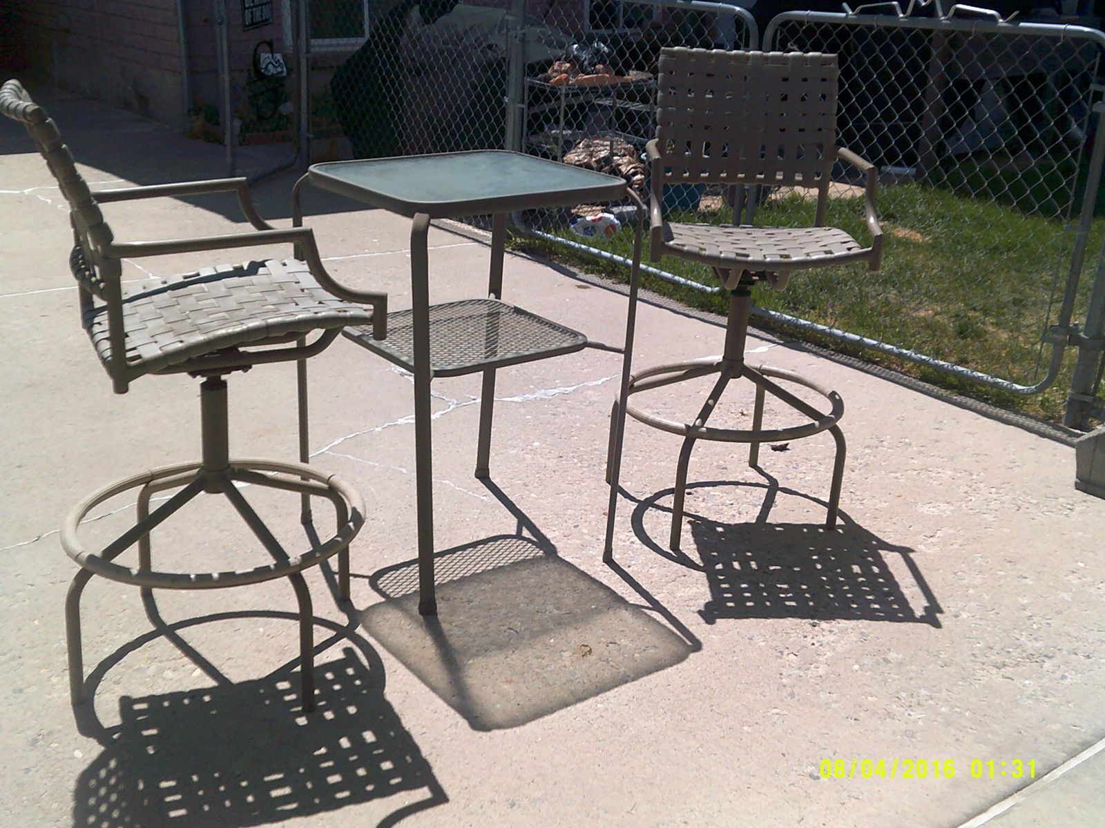PATIO TABLE FOR TWO & TWO CHAIRS COUNTER HEIGTH