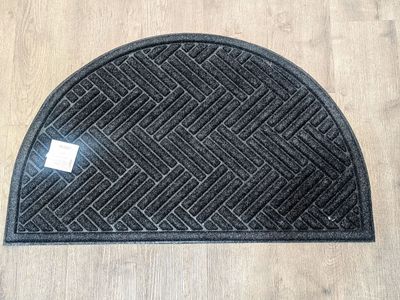 NEW Welhome by Welspun Black Half Round Entry Mat 39x24
